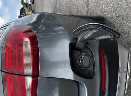 Mercedes-Benz - GLC