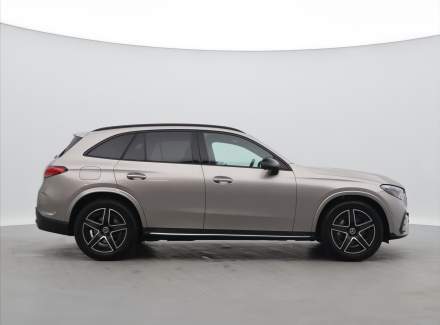 Mercedes-Benz - GLC