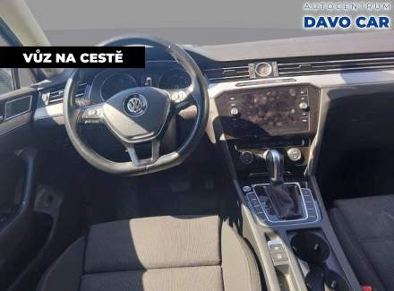 Volkswagen - Passat