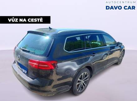 Volkswagen - Passat