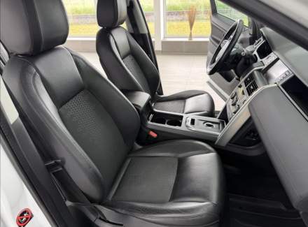 Land Rover - Discovery Sport