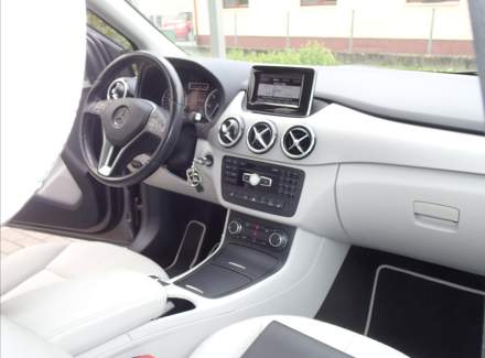 Mercedes-Benz - B-class
