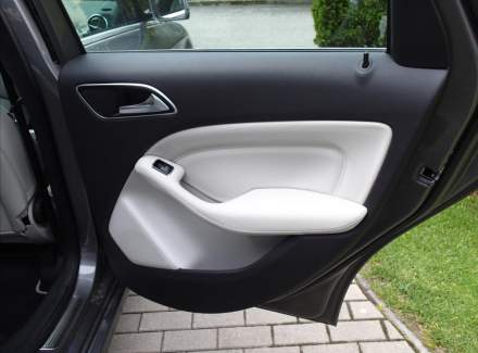 Mercedes-Benz - B-class