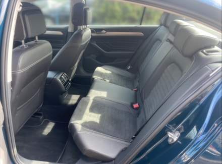 Volkswagen - Passat