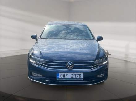 Volkswagen - Passat