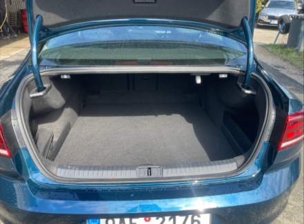 Volkswagen - Passat