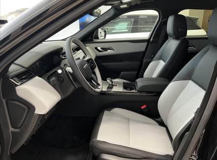 Land Rover - Range Rover Velar