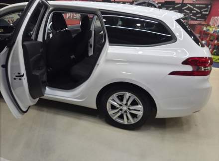 Peugeot - 308