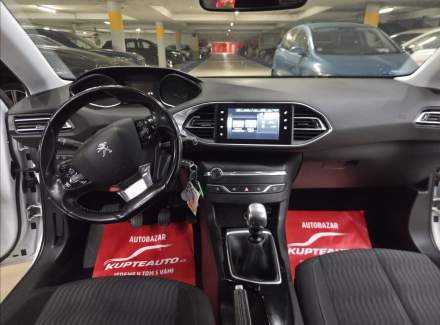 Peugeot - 308