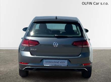 Volkswagen - Golf