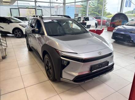 Toyota - bZ4X