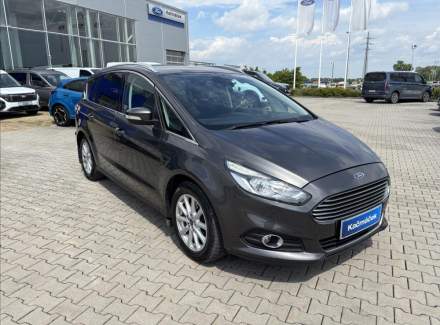 Ford - S-MAX