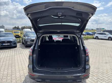 Ford - S-MAX