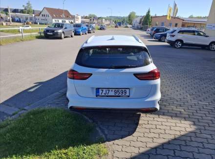 Kia - Cee'd