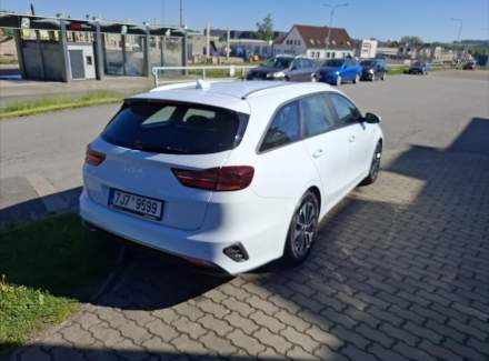 Kia - Cee'd