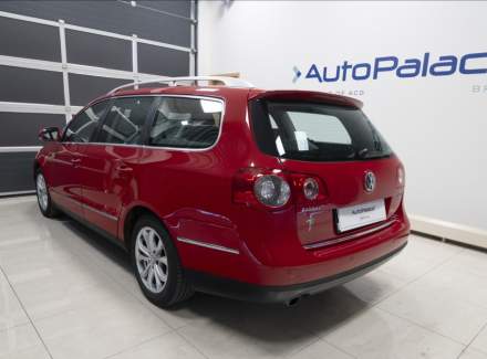 Volkswagen - Passat