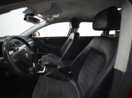 Volkswagen - Passat