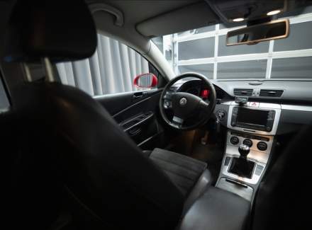 Volkswagen - Passat