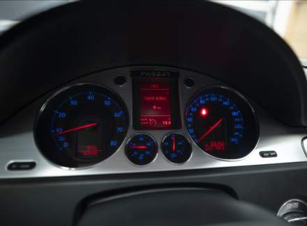 Volkswagen - Passat