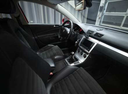 Volkswagen - Passat