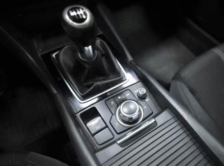 Mazda - 3