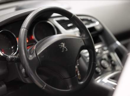 Peugeot - 3008