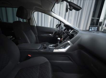 Peugeot - 3008