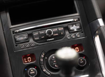 Peugeot - 3008