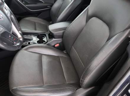 Hyundai - Santa FE