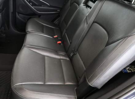 Hyundai - Santa FE