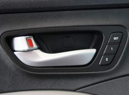 Hyundai - Santa FE
