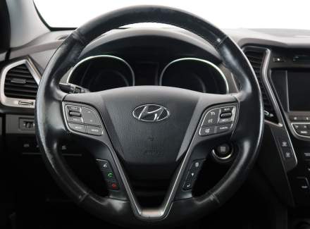 Hyundai - Santa FE