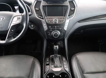 Hyundai - Santa FE