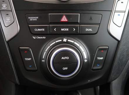 Hyundai - Santa FE
