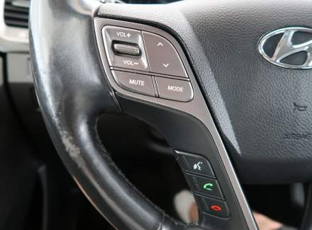 Hyundai - Santa FE