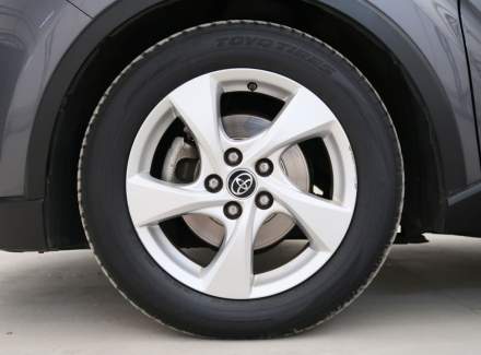 Toyota - C-HR