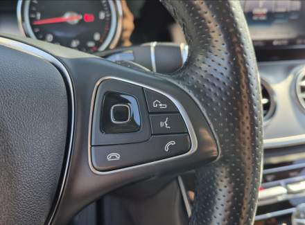 Mercedes-Benz - E-class