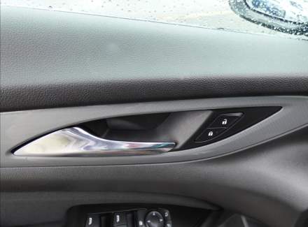 Opel - Insignia