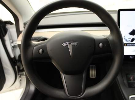 Tesla - Model 3