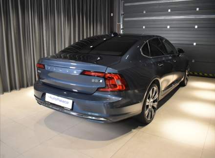 Volvo - S90