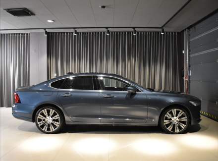 Volvo - S90