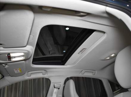 Volvo - S90