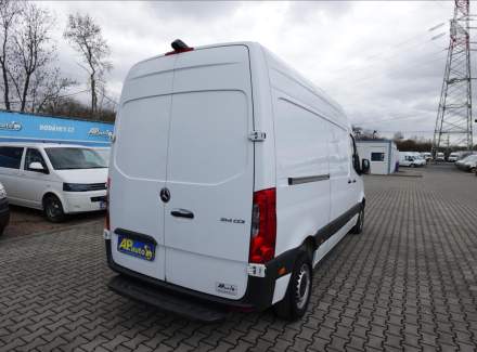 Mercedes-Benz - Sprinter