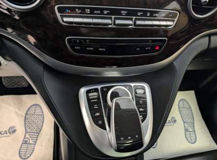 Mercedes-Benz - V-class