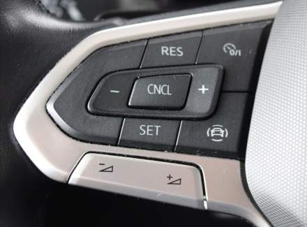 Volkswagen - T-Cross