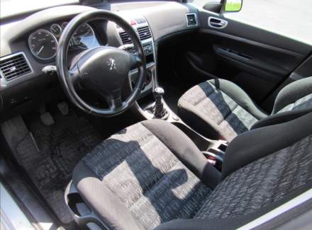 Peugeot - 307