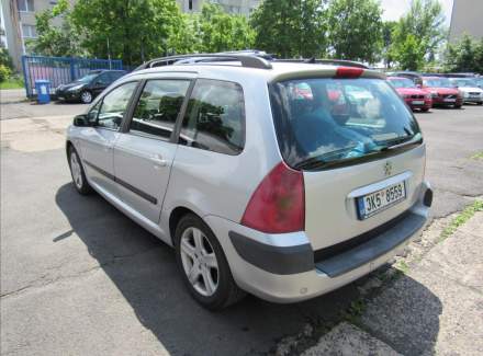 Peugeot - 307