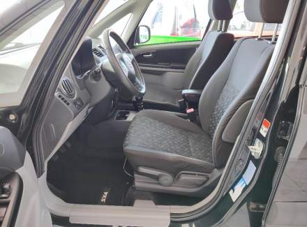 Suzuki - SX4