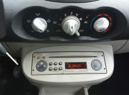 Renault - Twingo