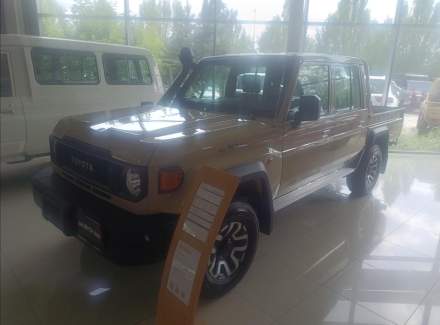 Toyota - Land Cruiser